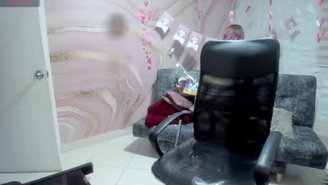 Danaa Rey online show from 02-15-25, 11:17