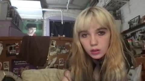 Snapshot of danceissexisbeauty2 chatting on 10-23-25, 12:10 Your submissive patient online show from 10-23-25, 12:10