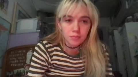 Snapshot of danceissexisbeauty2 chatting on 11-18-25, 06:40 Your submissive patient online show from 11-18-25, 06:40