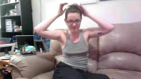 Snapshot of dancingcanadian chatting on 09-11-25, 01:28 DancingCanadian online show from 09-11-25, 01:28