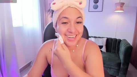 Dandara   online show from 12-22-25, 07:11