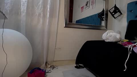 Snapshot of dandarkie01 chatting on 03-06-25, 03:35 dandarkie online show from 03-06-25, 03:35