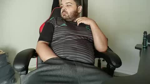 Snapshot of dandi199 chatting on 05-10-26, 01:38 dandi199 online show from 05-10-26, 01:38