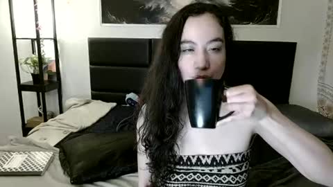 Lea lei-a online show from 01-29-25, 05:40