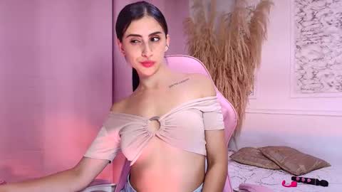 Danella Houston online show from 04-15-26, 02:29