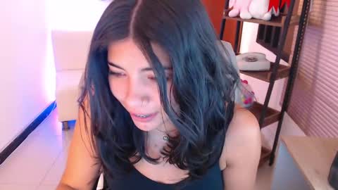 Veronica online show from 05-21-26, 12:12