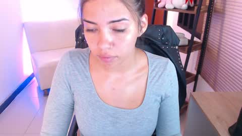 Veronica online show from 05-28-26, 12:02