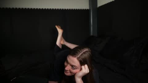 Danger Bones online show from 10-04-25, 03:48