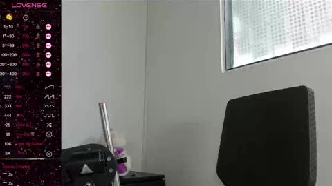 Snapshot of dani_ary chatting on 01-14-25, 05:23 DANI online show from 01-14-25, 05:23