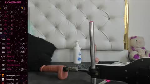 Snapshot of dani_ary chatting on 01-20-25, 05:27 DANI online show from 01-20-25, 05:27