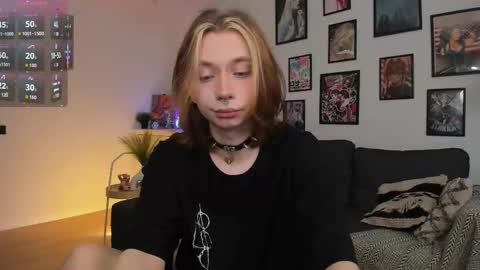 Daniel online show from 12-02-25, 04:02