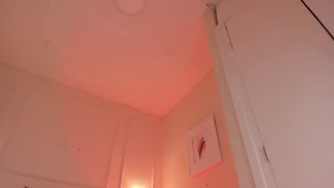 Snapshot of dani_skinny_ chatting on 12-24-24, 02:44 Hi I am Dani online show from 12-24-24, 02:44