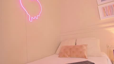 Hi I am Dani online show from 11-20-25, 11:43