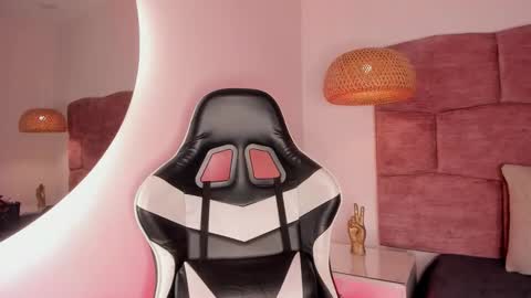   online show from 02-06-26, 02:16