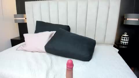 Snapshot of dania_moore_ chatting on 02-13-26, 08:16 JANE online show from 02-13-26, 08:16