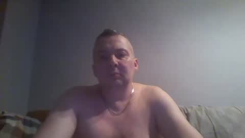 Snapshot of daniel0028 chatting on 01-12-25, 08:57 dan online show from 01-12-25, 08:57