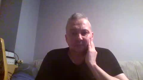 Snapshot of daniel0028 chatting on 04-17-26, 12:57 dan online show from 04-17-26, 12:57