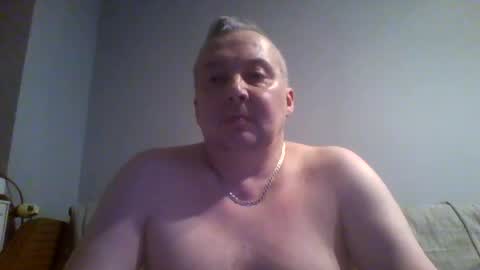 Snapshot of daniel0028 chatting on 04-28-26, 01:37 dan online show from 04-28-26, 01:37