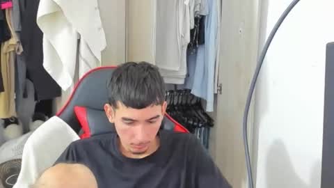 Snapshot of daniel_443 chatting on 09-09-25, 04:12 DANIEL online show from 09-09-25, 04:12