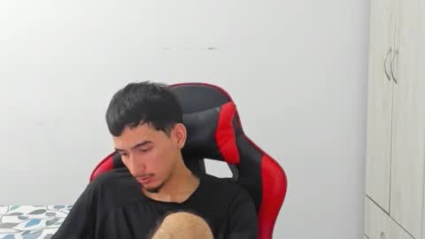 DANIEL online show from 11-22-25, 02:54