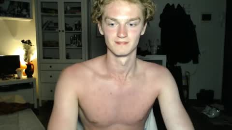 Snapshot of daniel_yumm chatting on 06-06-26, 07:29 Daniel online show from 06-06-26, 07:29