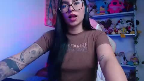 Snapshot of daniela_cute22 chatting on 07-10-26, 01:54 DANIELA online show from 07-10-26, 01:54