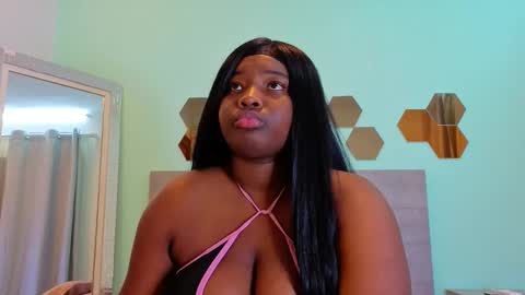 Snapshot of daniela_gil7 chatting on 02-03-26, 12:32 daniela_gil7 online show from 02-03-26, 12:32