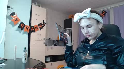 Snapshot of danielacooperr chatting on 11-01-25, 04:31 Daniela Cooper online show from 11-01-25, 04:31