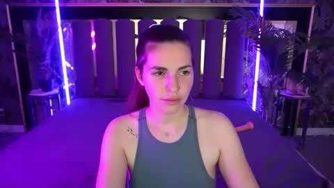 danielareign online show from 11-12-25, 02:06