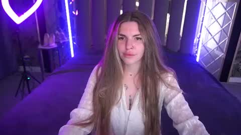 Snapshot of danielareign chatting on 06-13-26, 12:36 danielareign online show from 06-13-26, 12:36
