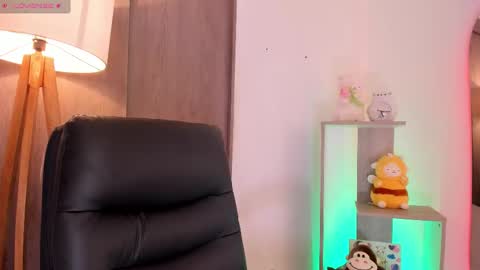 Danielle Rose online show from 11-22-25, 10:53