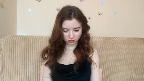 Snapshot of daniellevaulet chatting on 07-13-26, 07:11 Mia online show from 07-13-26, 07:11