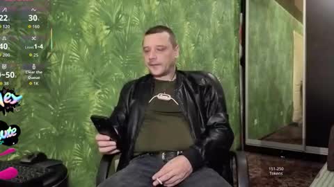 Snapshot of danielocool chatting on 10-19-25, 07:09 DanieloCool online show from 10-19-25, 07:09