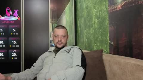 Snapshot of danielocool chatting on 05-16-26, 06:32 DanieloCool online show from 05-16-26, 06:32