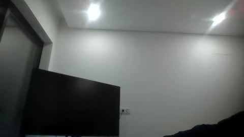 Snapshot of danievio21 chatting on 05-22-26, 01:17 danievio21 online show from 05-22-26, 01:17