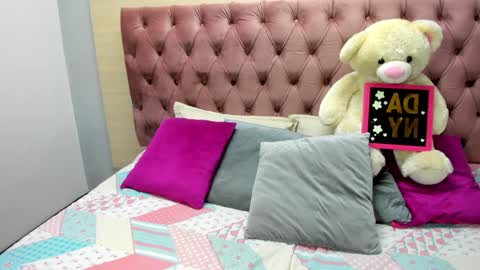 DaniiBelluci  online show from 01-28-25, 09:51