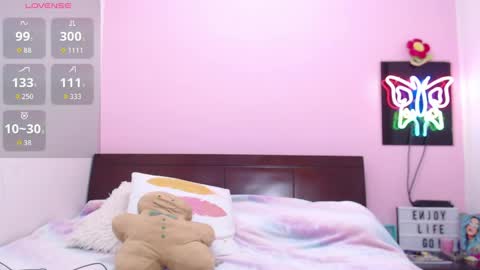 K A R O L online show from 04-01-26, 01:39