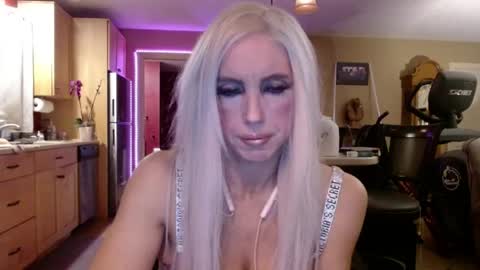 DanikaWhite69 online show from 03-19-26, 01:48