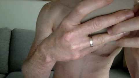 Buzzy online show from 07-03-26, 06:42