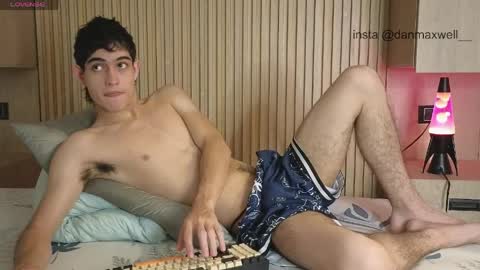 Dan maxwell online show from 04-10-26, 10:42