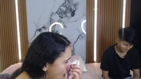 Danniela y Victoria online show from 04-25-26, 07:44