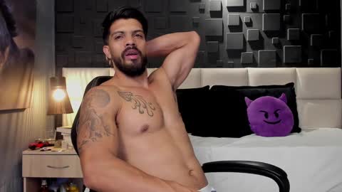 Dann saenz online show from 02-04-25, 02:32