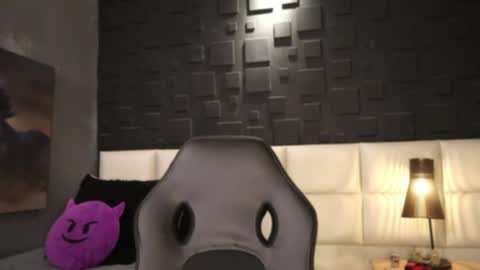 Dann saenz online show from 02-18-25, 02:27