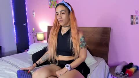 Snapshot of danna__castle chatting on 01-10-25, 04:44 Dannacastle online show from 01-10-25, 04:44
