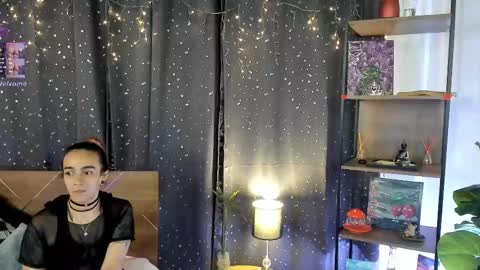 Snapshot of danna__castle chatting on 03-09-25, 05:00 Dannacastle online show from 03-09-25, 05:00