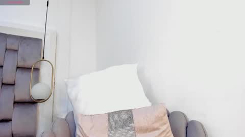 Danna online show from 02-20-25, 02:35