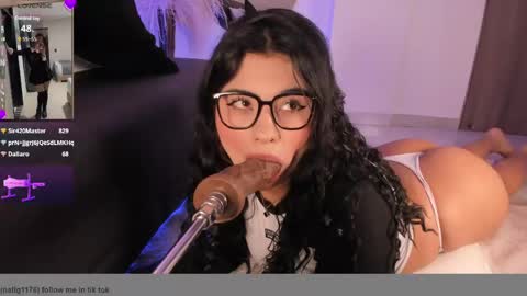 Snapshot of danna_adams1 chatting on 05-22-26, 06:46 danna_adams1 online show from 05-22-26, 06:46