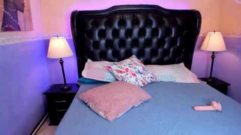 Snapshot of danna_copers chatting on 02-27-26, 03:01 Danna online show from 02-27-26, 03:01