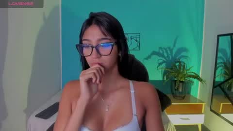 Snapshot of danna_said chatting on 06-21-26, 02:30 Danna online show from 06-21-26, 02:30