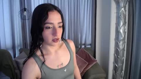 danna_wagner online show from 12-05-25, 01:09